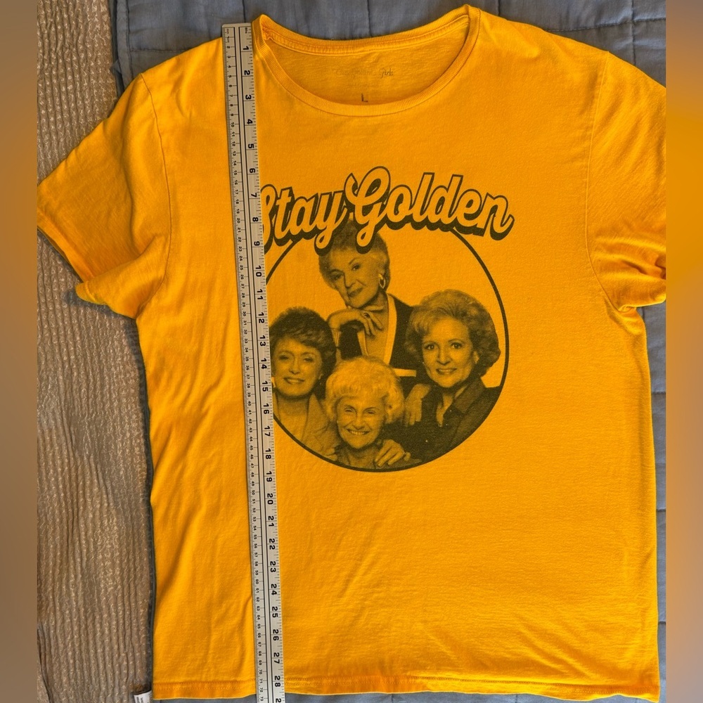 💅 Golden Girls Stay Golden Mustard Graphic Tee Size Large - Picture 5 of 8